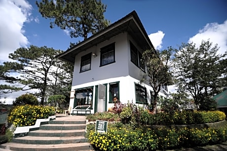 Pine Breeze Cottages