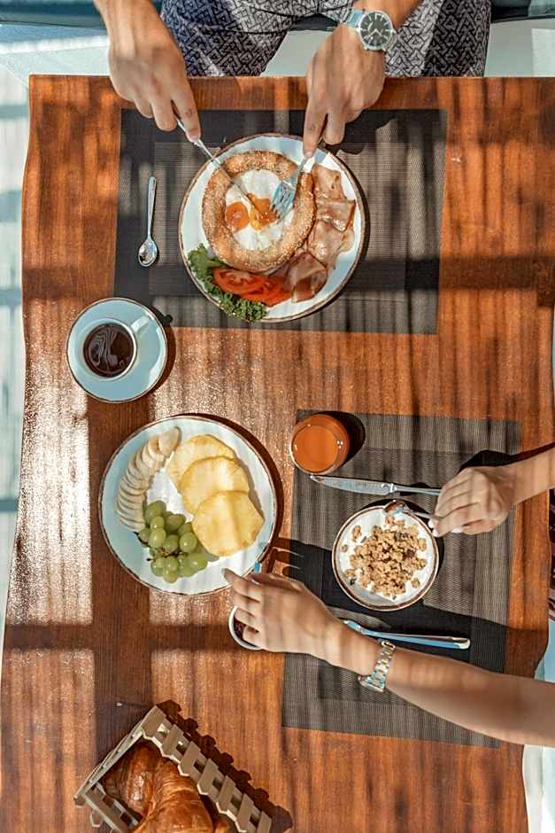 Oyster Luxury Suites