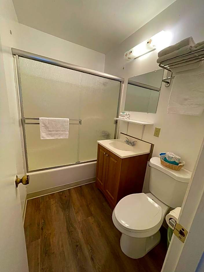 Riverfront Lodging