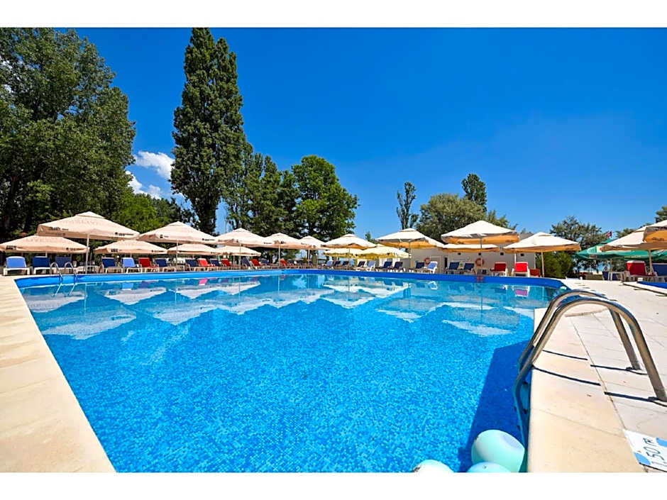 Complex Mediteranean Mamaia