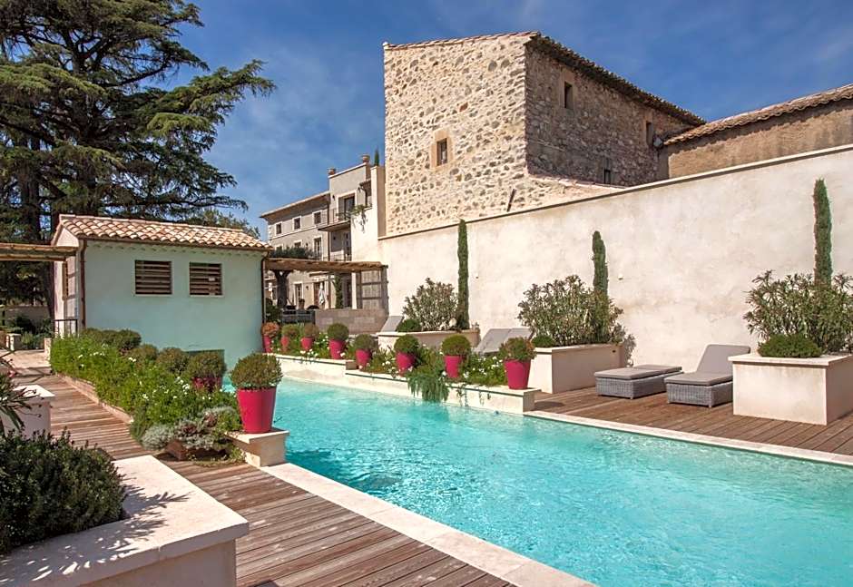 Boutique Hôtel La Villa Montesquieu & sa piscine
