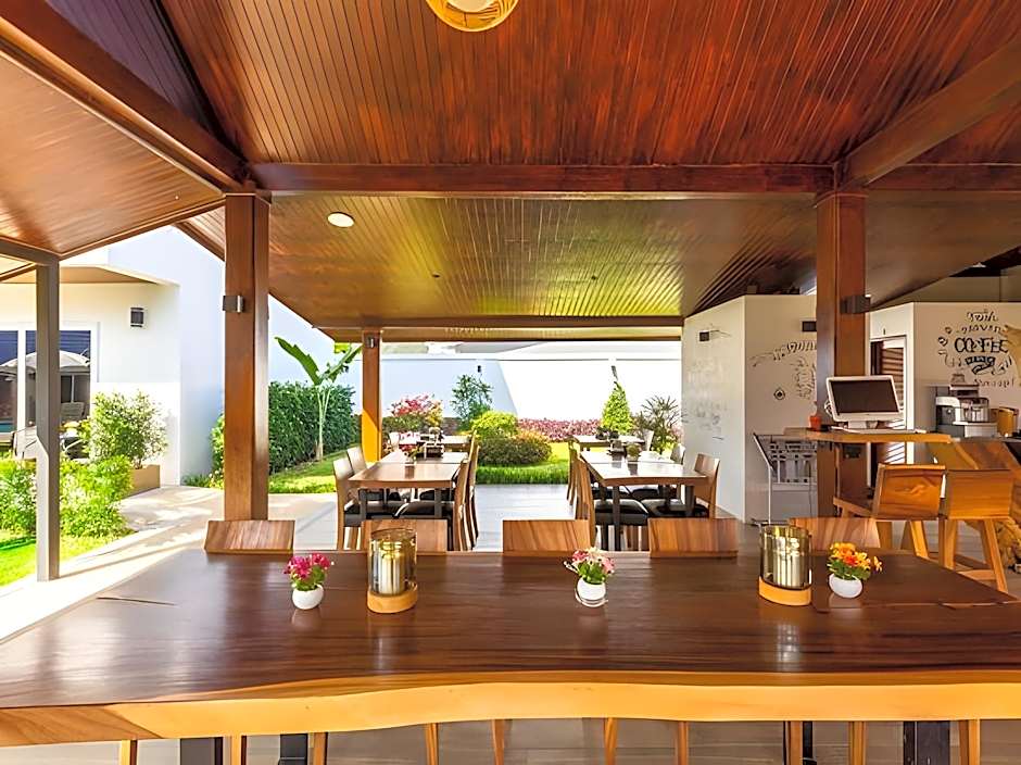 Phuket Airport Hotel