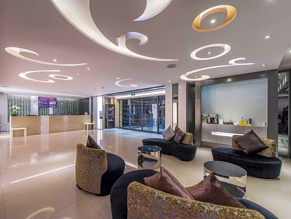 Forward Hotel Nangang