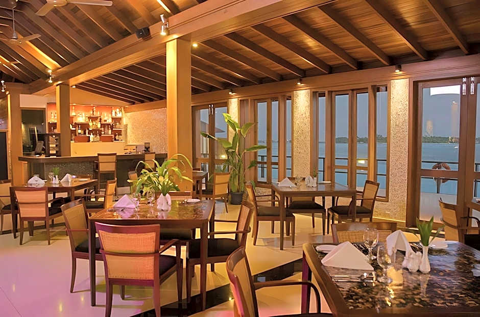 Villa Nautica Paradise Island Resort