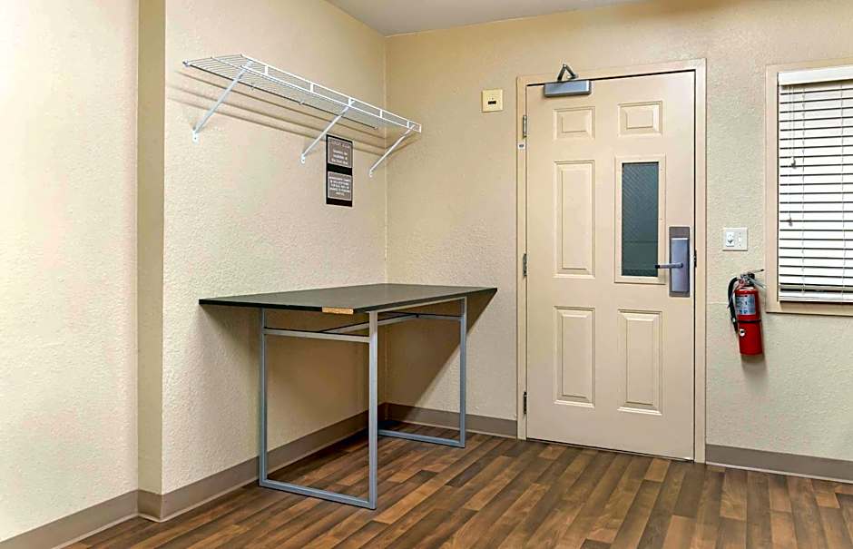 Extended Stay America Suites - Detroit - Novi - Orchard Hill Place