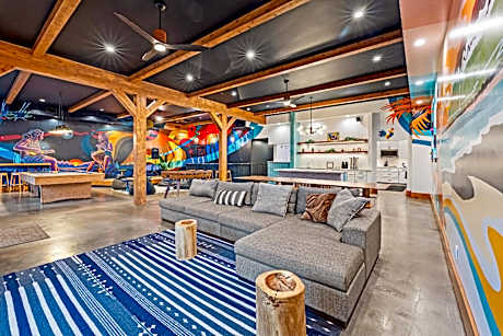 Howzit Hostels Maui