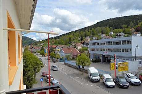 Triple Room - Stair Access Only