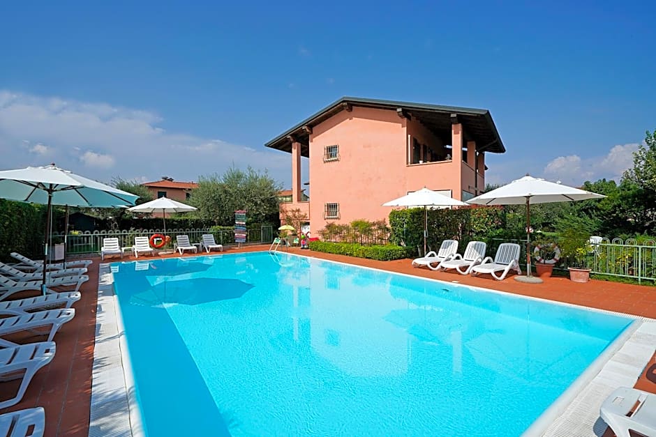 BellaSirmione Holiday Apartments