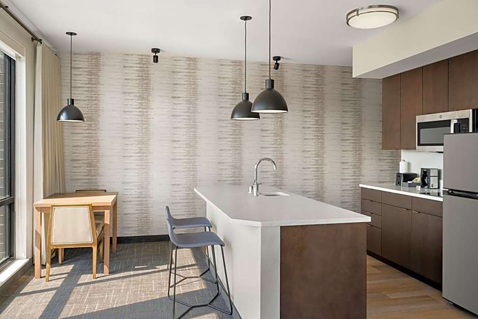 Residence Inn by Marriott Milwaukee Brookfield at Poplar Creek