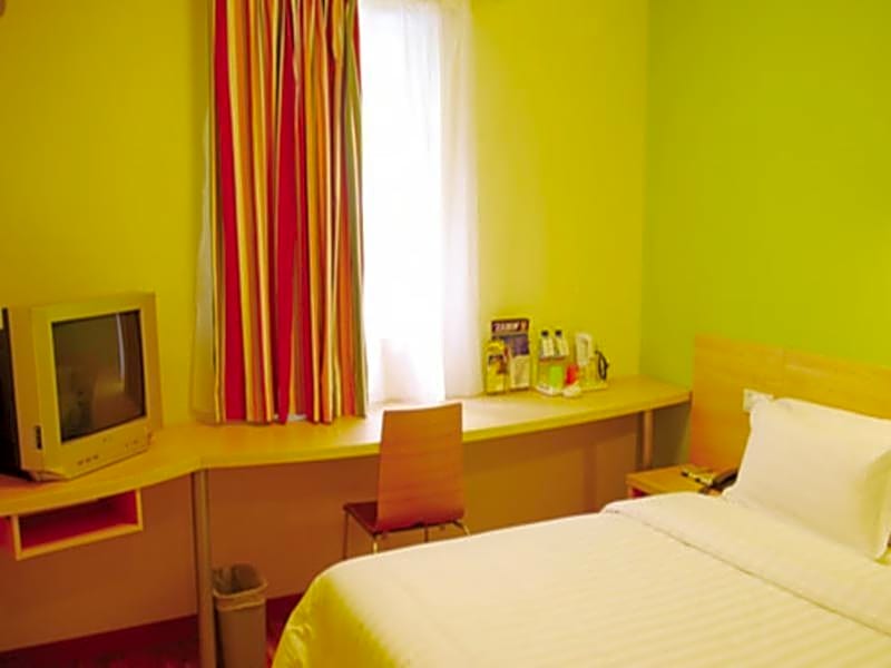 7 Days Inn Nanchang Bayi Square Railway Station North Square