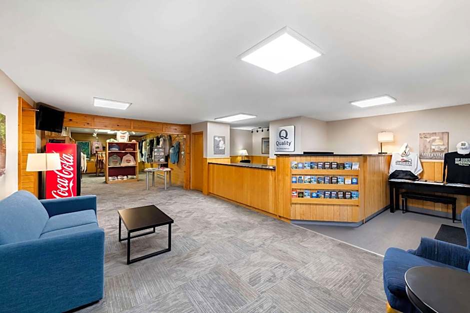 Quality Inn & Suites Munising