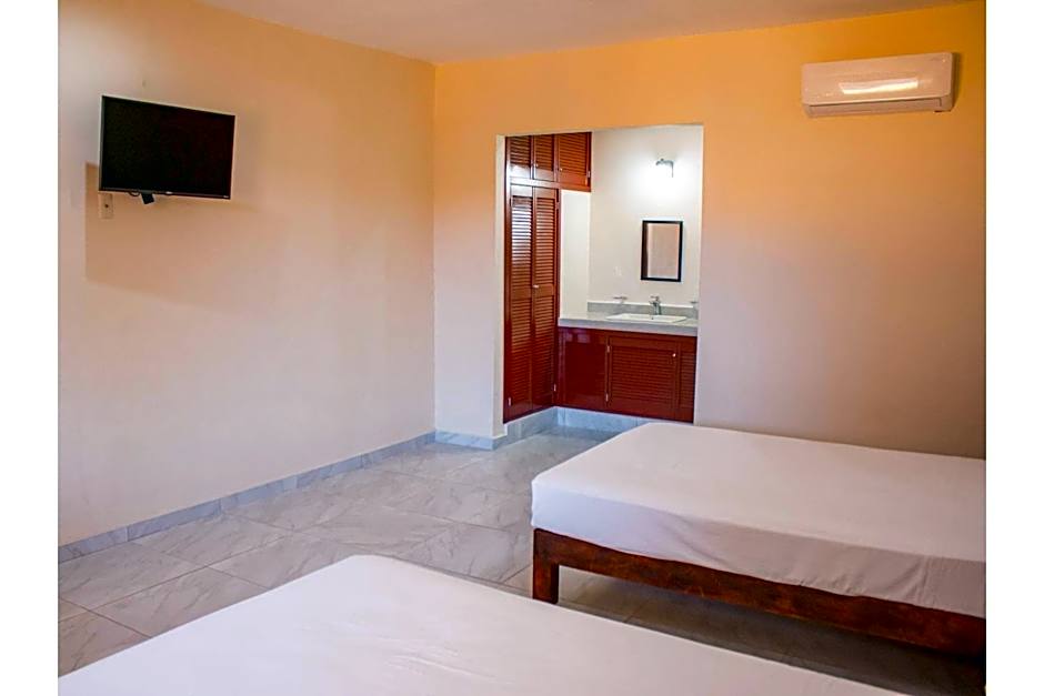 OYO Hotel La Playa