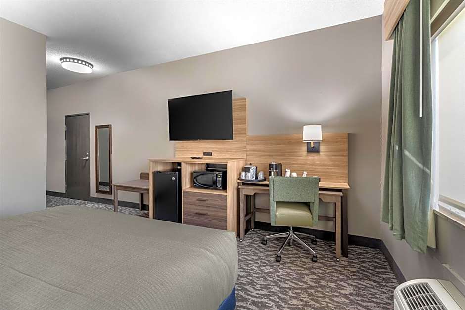 Best Western Plus Executive Inn