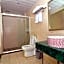 Baoyi Business Hotel