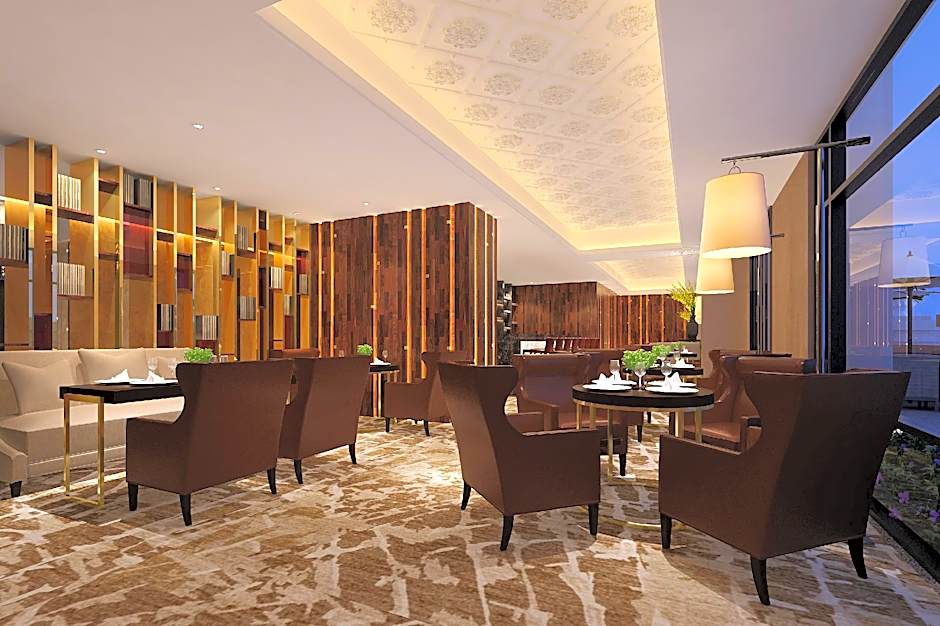 Menshine Gloria Plaza Hotel