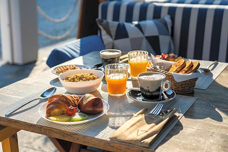 Seven Boutique Hotel