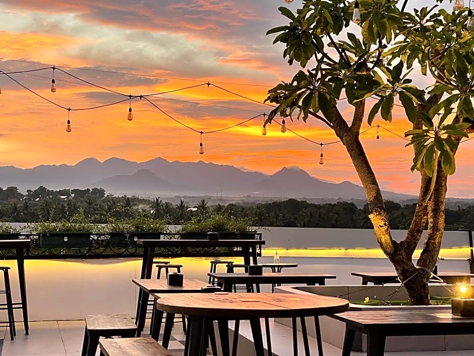 Kaloka Airport Hotel