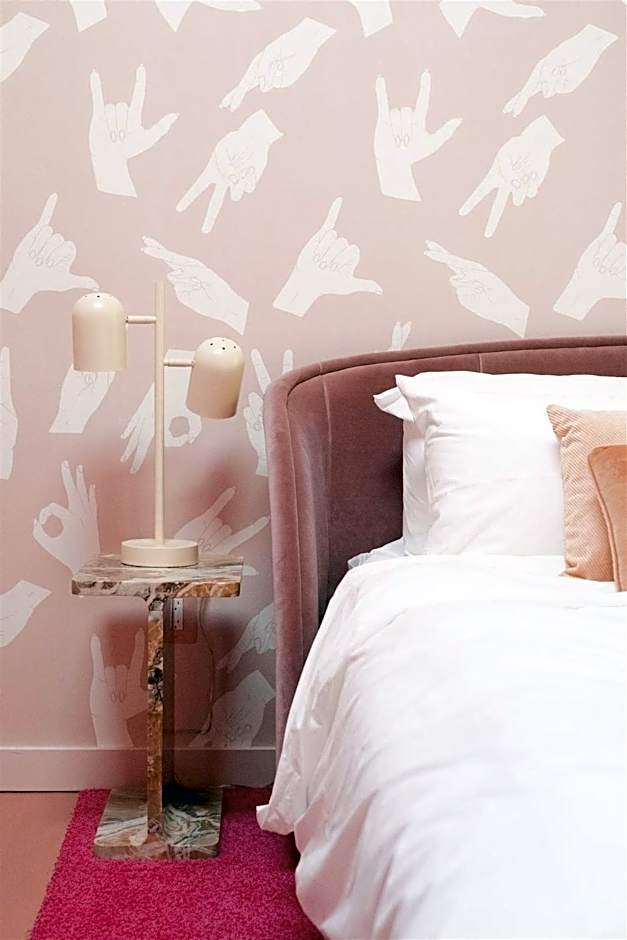 The Norsdale plus CMYK Motel on 10 acres in Phoenicia