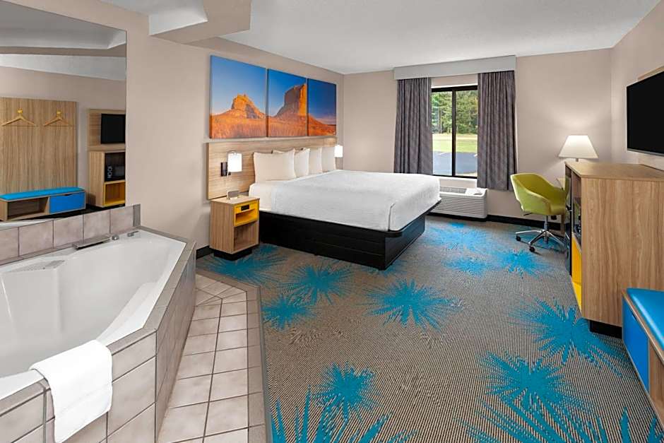 Foto 1 di 5 di Studio 1 King Bed Suite