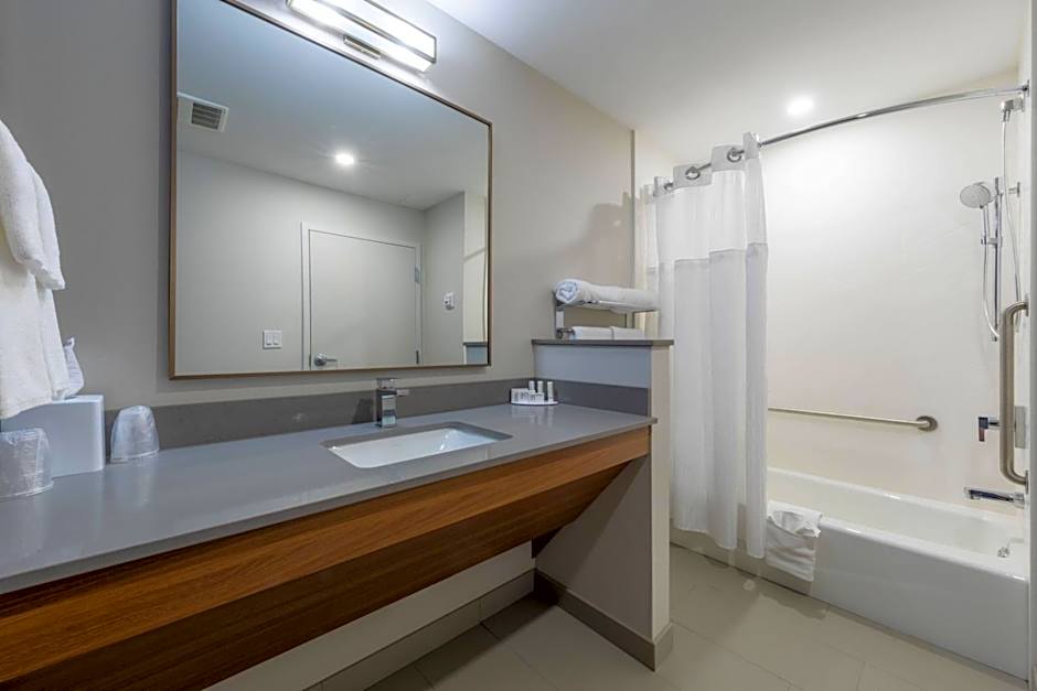 Fairfield Inn & Suites by Marriott Salmon Arm