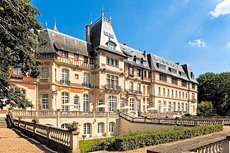 Château Jeanne & The Forest - Château de Montvillargenne