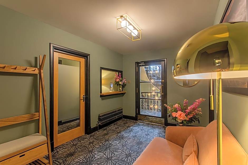 Riva Boutique Hotel