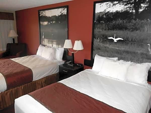 GuestHouse Inn St. Joseph