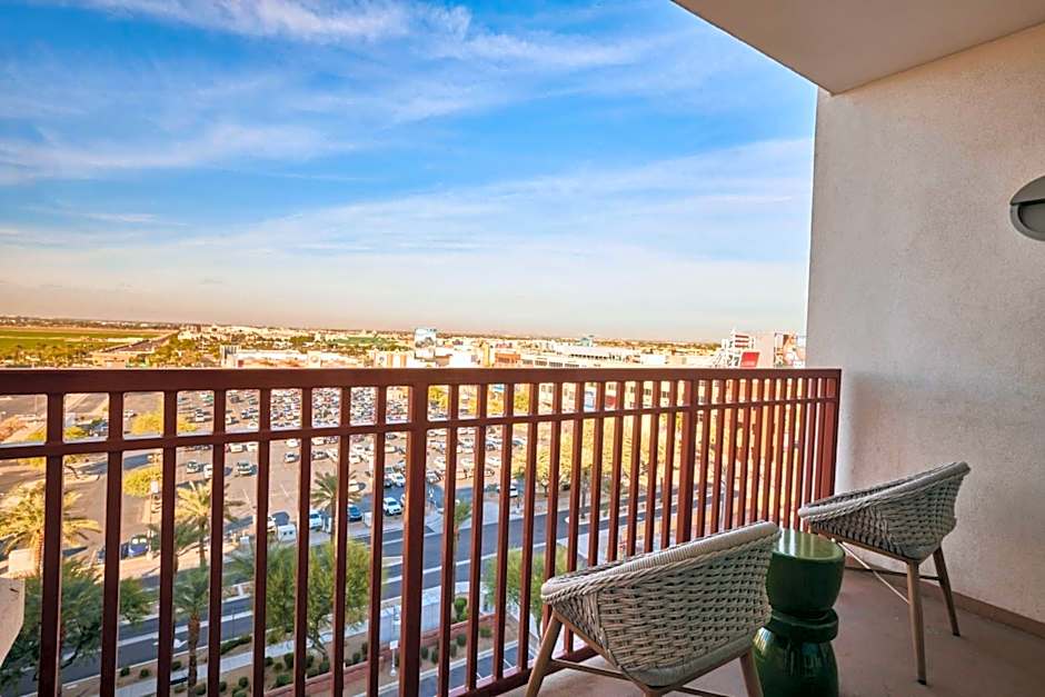 Renaissance® Phoenix Glendale Hotel & Conference Center