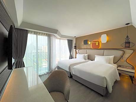 Deluxe Twin Bed Room