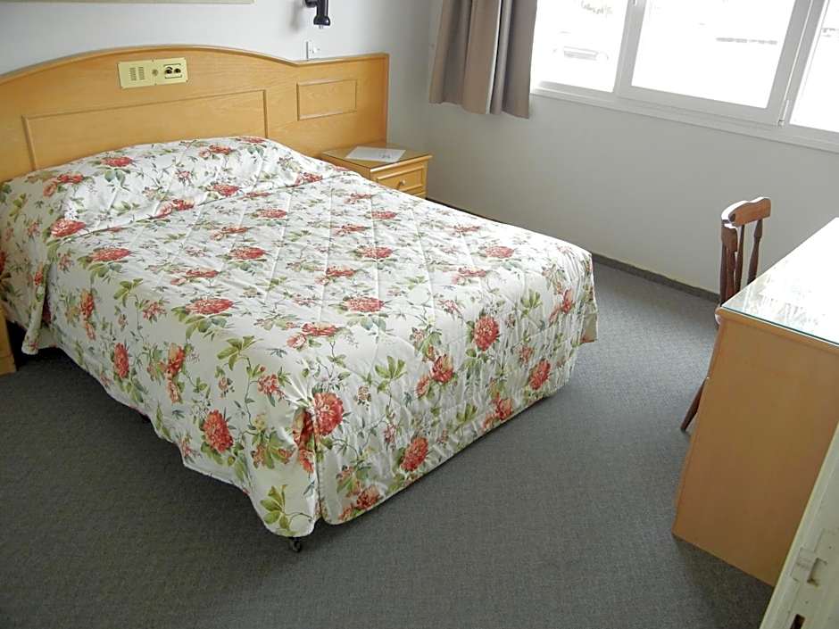 Tsialis Hotel Apartments