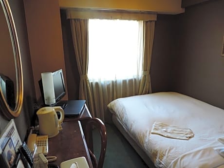 Standard Single Room - Non-Smoking