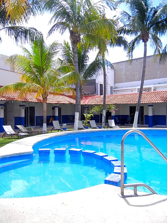 Hotel Plaza Almendros