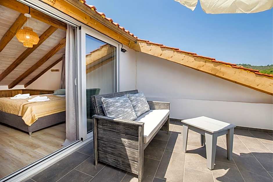 Rodon House Aparthotel