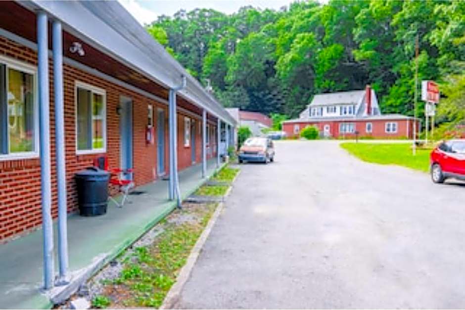 Travelers Inn by OYO Beaver, Hwy 19