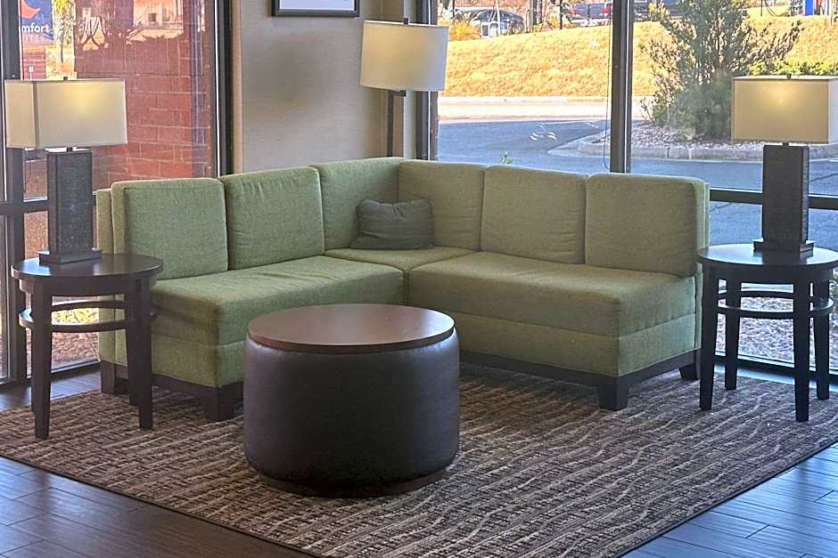 Comfort Suites Macon