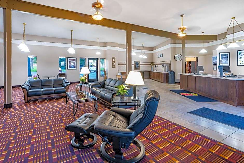 Super 8 by Wyndham Casper West by the River