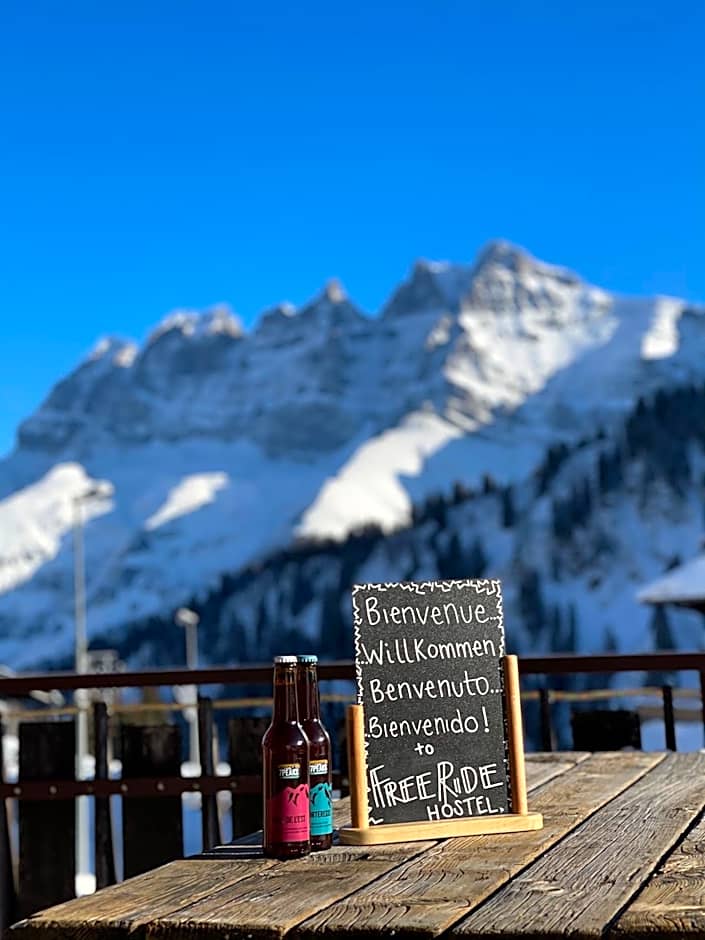 Freeride Hostel Restaurant & Camps