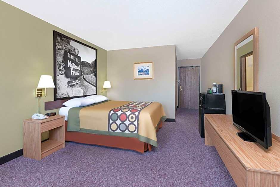 Super 8 by Wyndham Winner SD