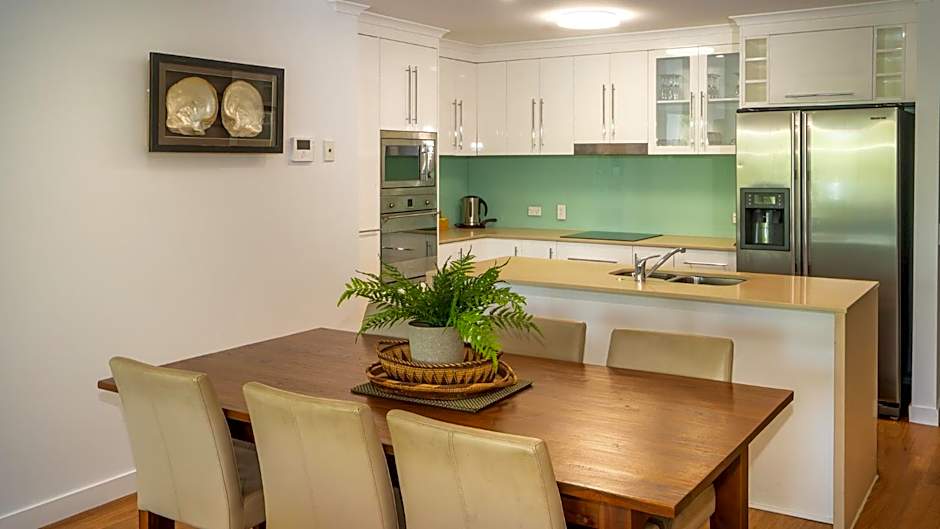 Waters Edge Apartments