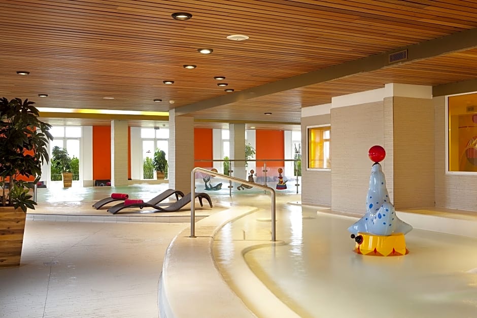 Magic Circus Hotel Magny Le Hongre France Rates From Eur62