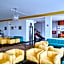 Hotel Caesar B&B Fronte Mare in Centro di Milano Marittima