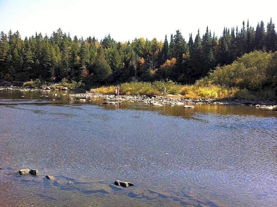 CHALET RIVIÈRE ETCHEMINS, Un endroit unique
