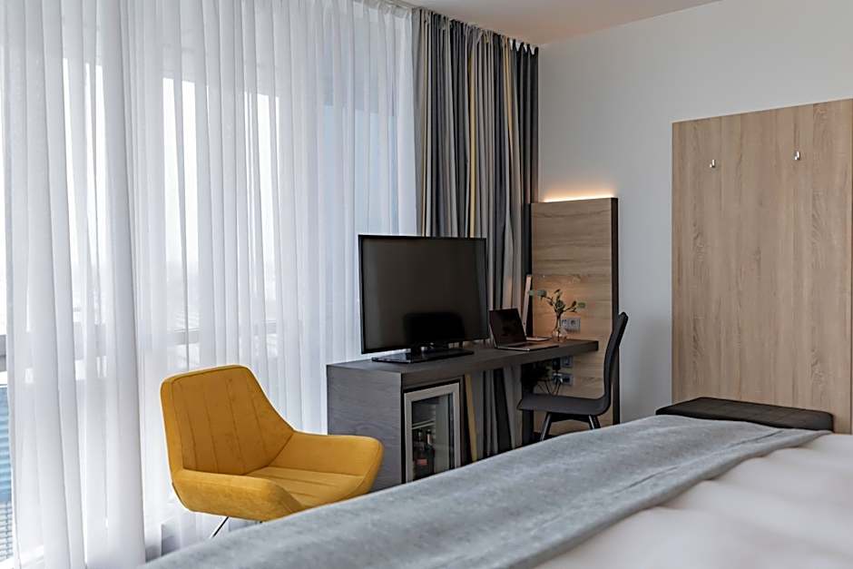Garner Berlin - Spandau By IHG