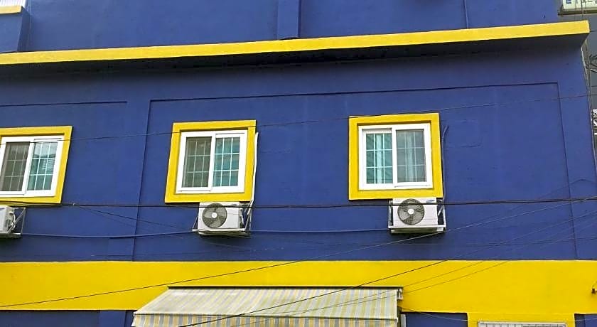 Blue Backpackers Hostel