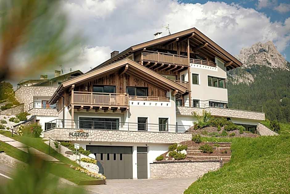 Luxury Chalet Plazola