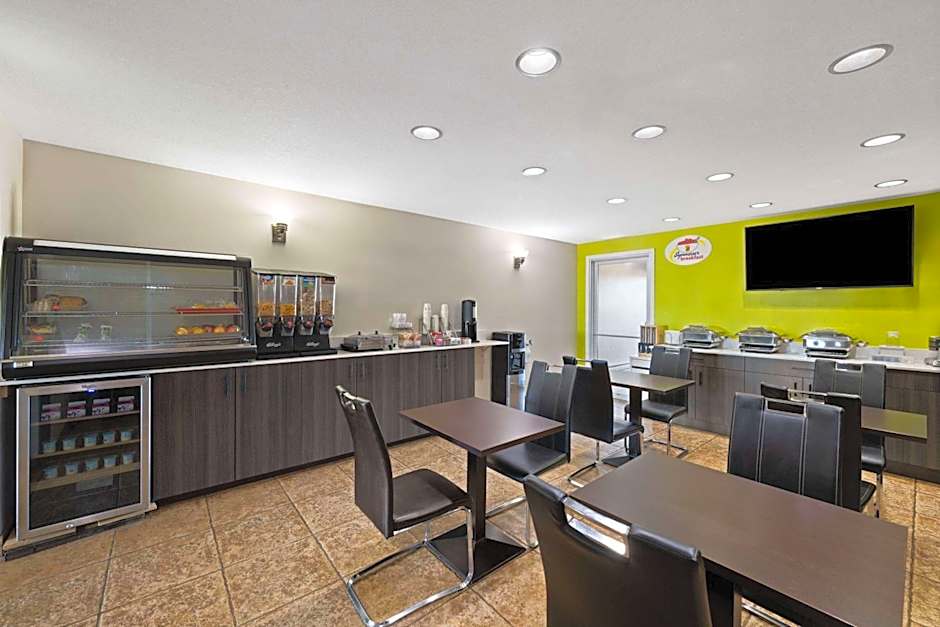 Super 8 Fort McMurray