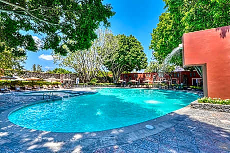 Hacienda Jurica by Brisas