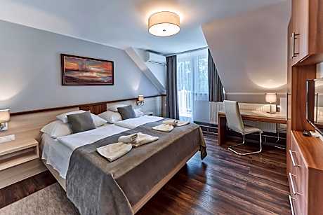 Large Double Room
