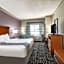 La Quinta Inn & Suites by Wyndham Jackson Airport/Pearl