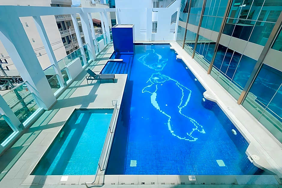 New Season Square Hotel